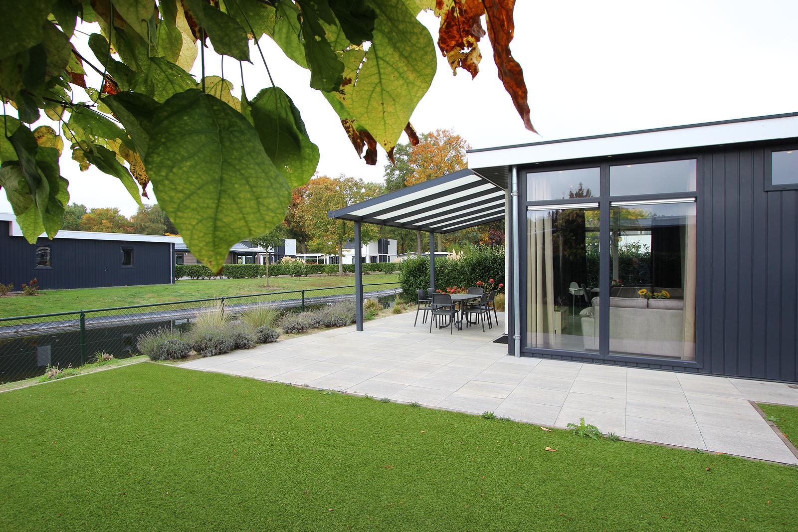 Limburg · Pavilion 6 cover