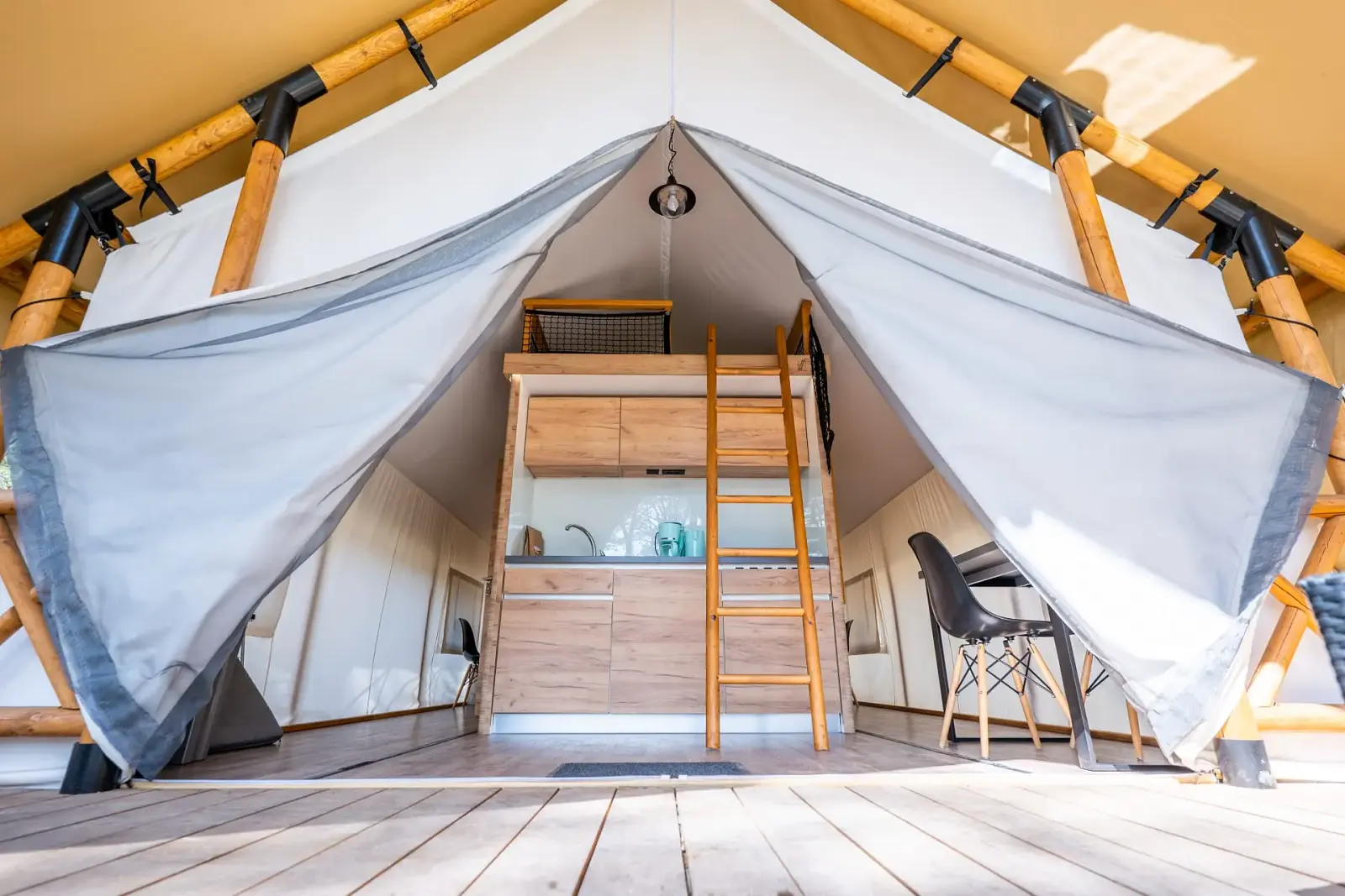 Poort Van Maastricht · Glampingtent Luxe 4