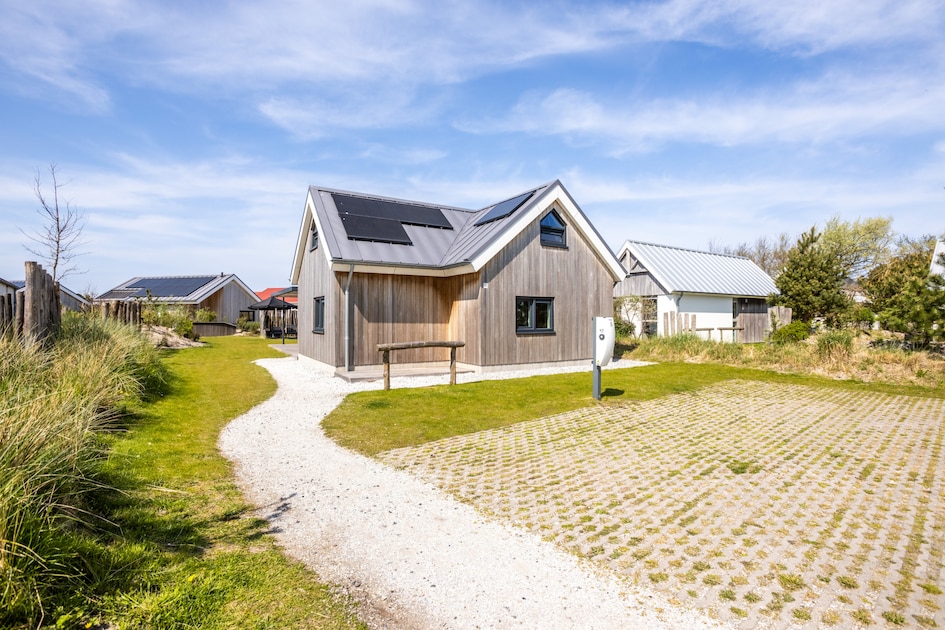 Strandlodge 8 cover