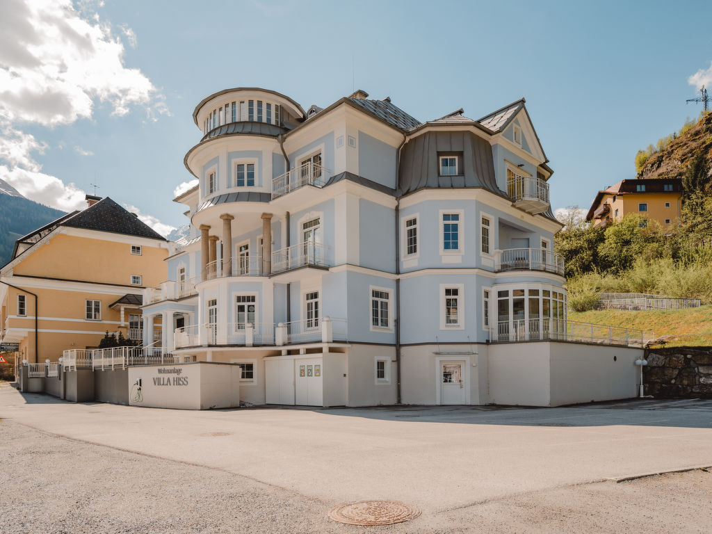 Villa Hiss cover