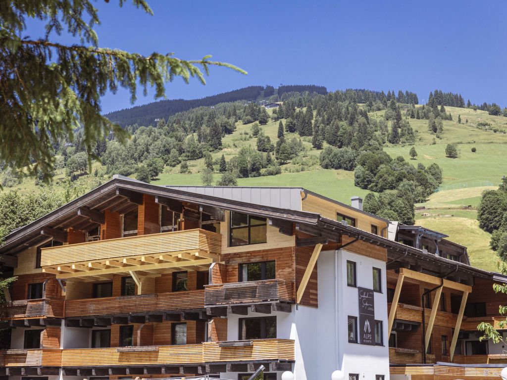 Suite für 2 Personen & Wellnessbereich cover