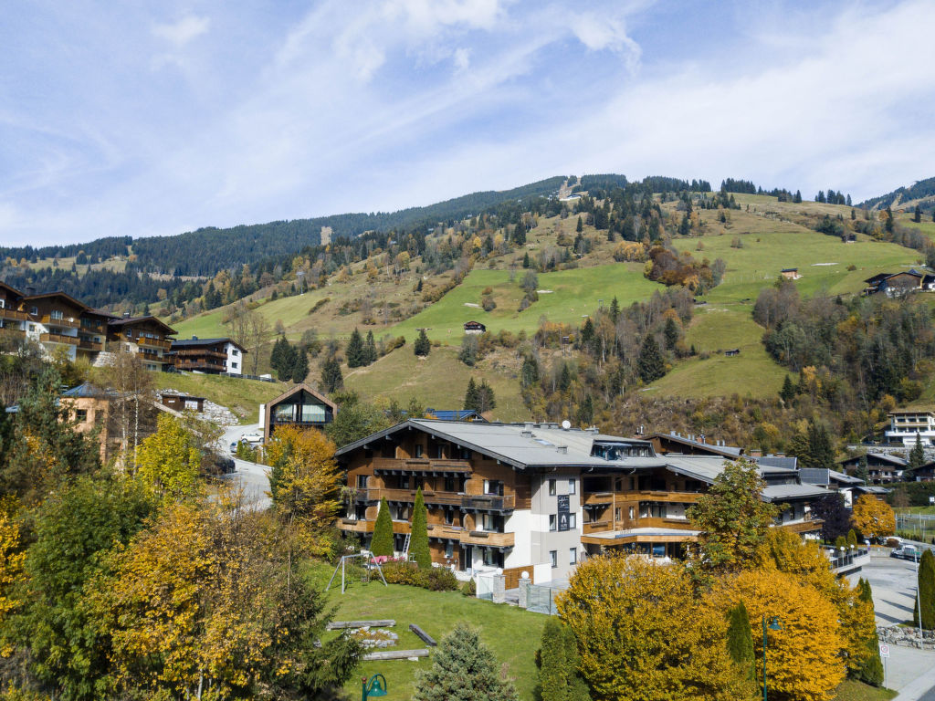 Juniorsuite bis zu 4 P &Wellnessbereich cover