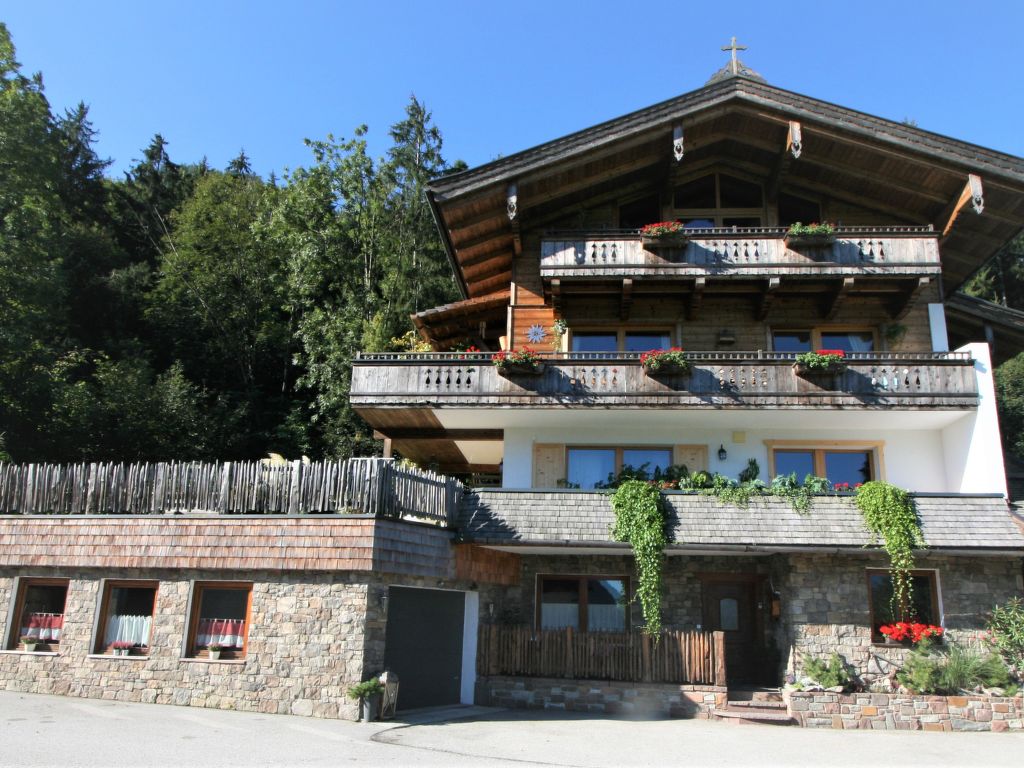 Chalet Astholz cover