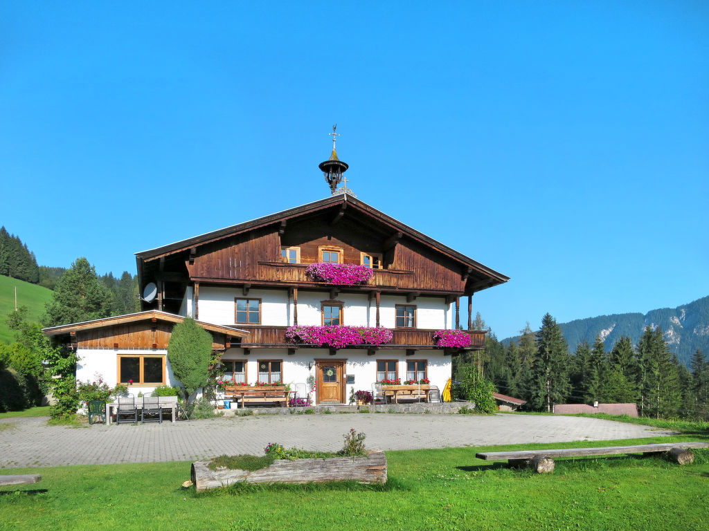 Schwalbenhof cover