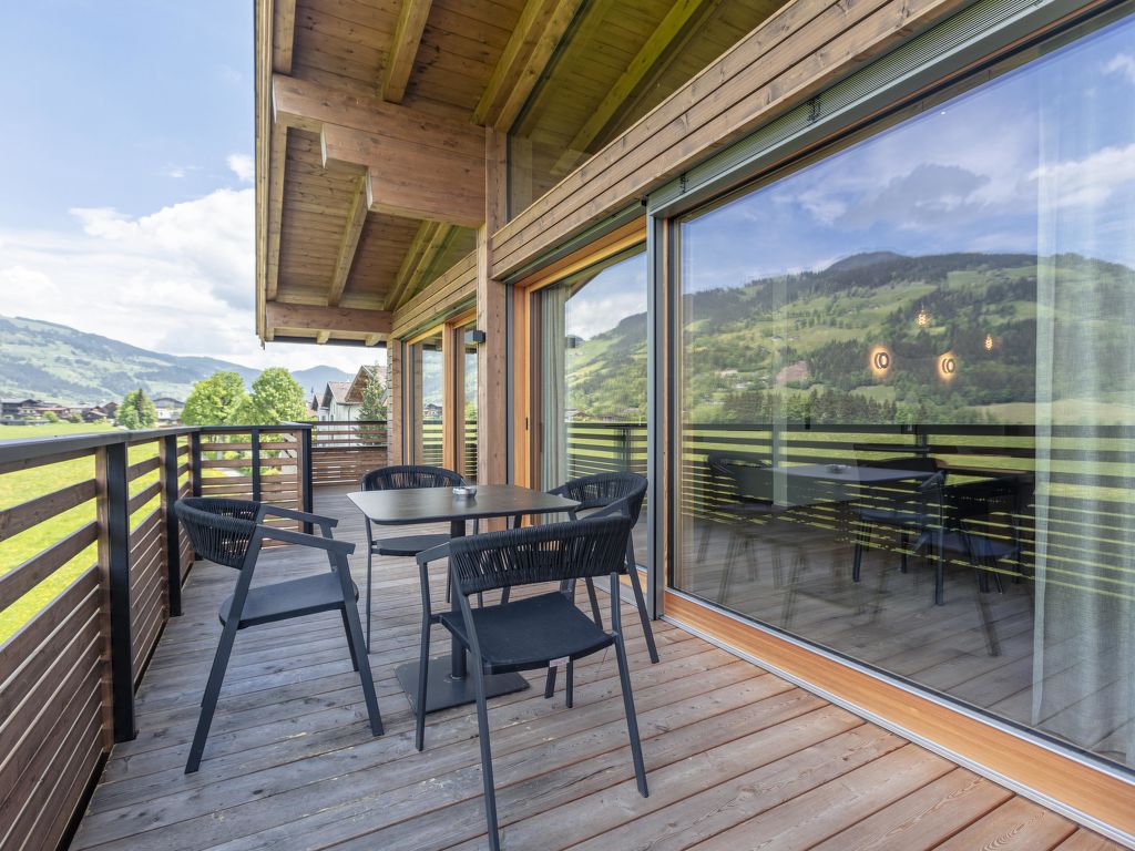 Penthouse mit 3 Schlafzimmern & IR-Sauna cover