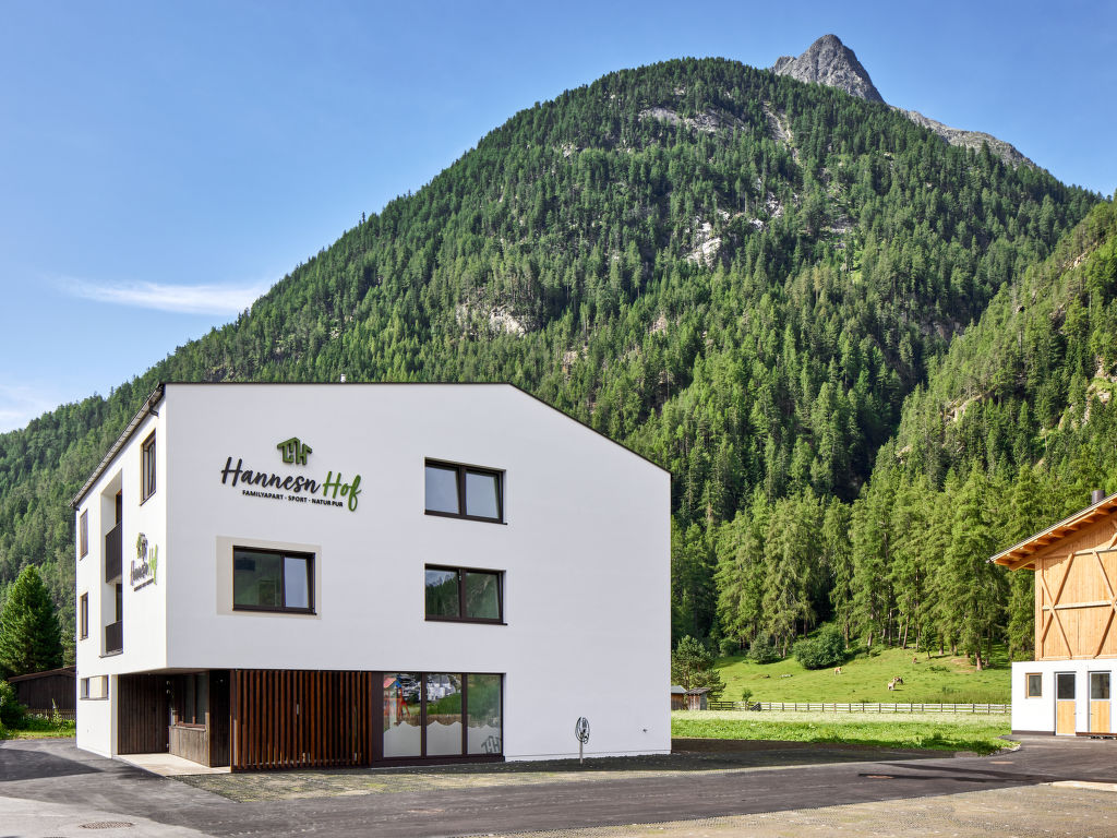 Apart Berta am Hannesnhof cover