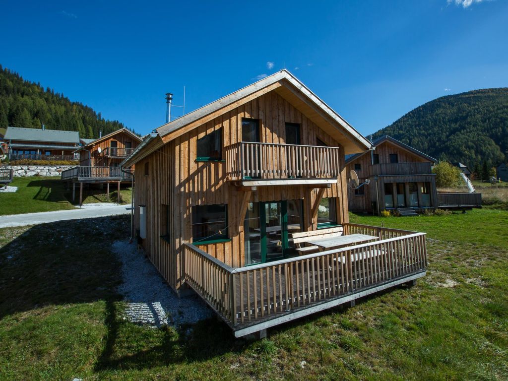 Superior #11 IR-Sauna&Sprudelwanne cover
