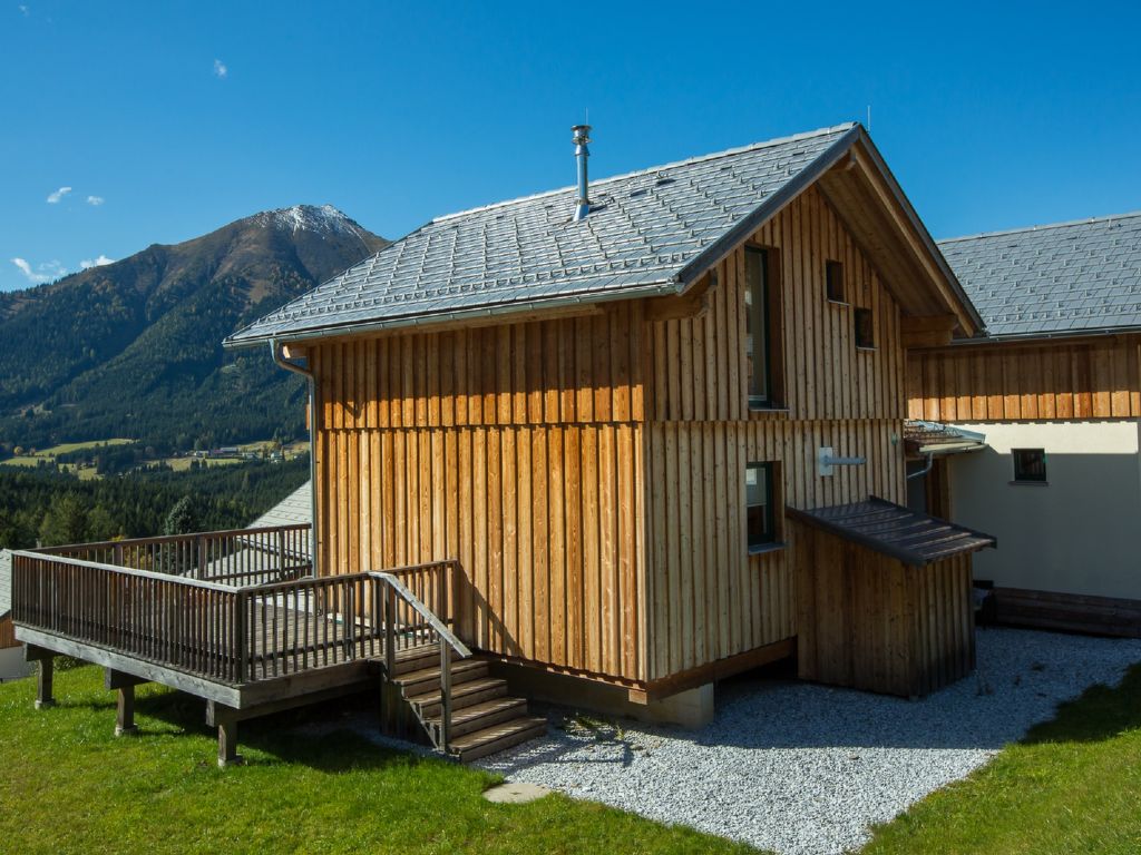 Premium #18 mit Sauna&Sprudelbad cover
