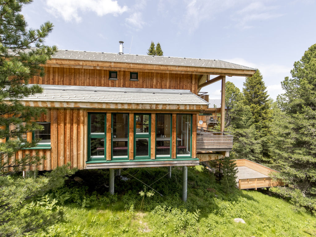 #19 mit IR-Sauna und Sprudelbad cover