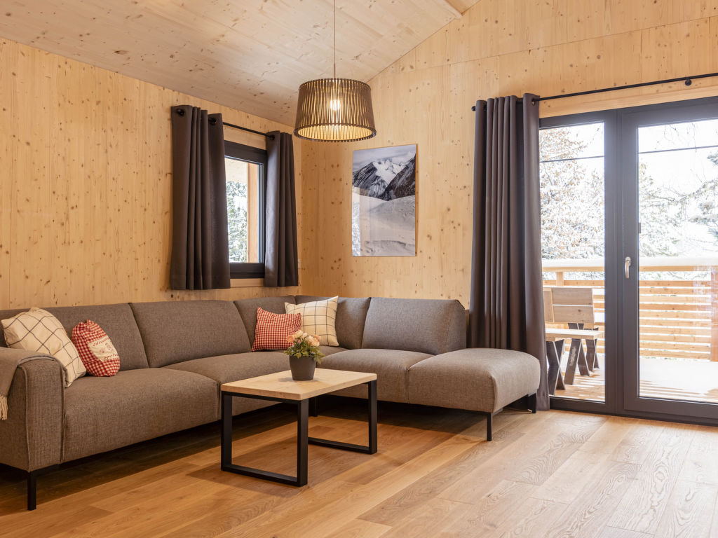 Superior Chalet mit Sprudelpool innen cover