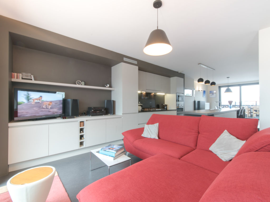 Turquoise duplex appartment