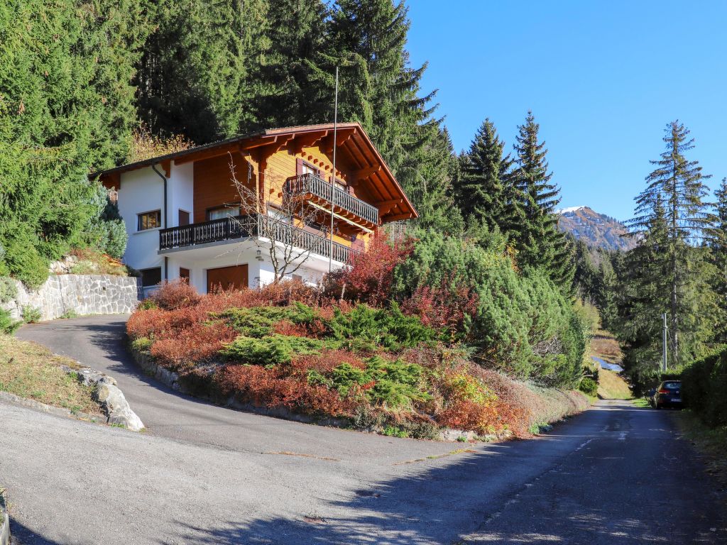 Chalet Astrantia cover