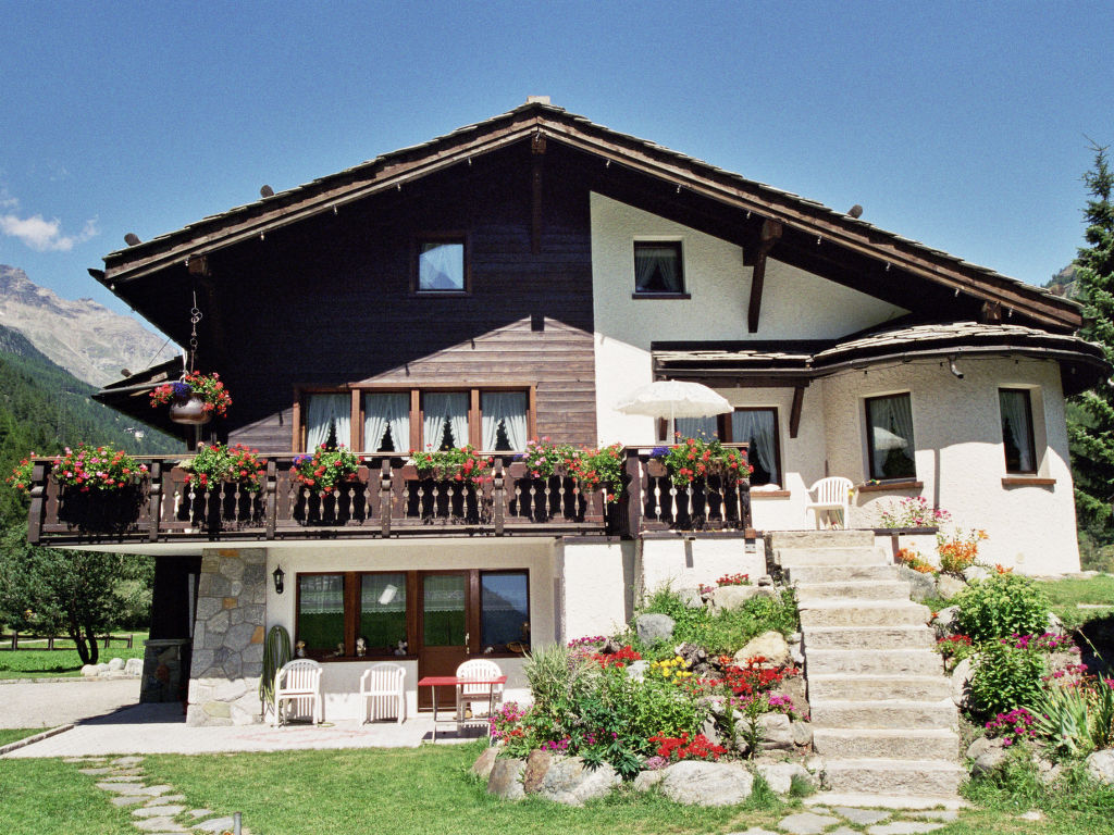 Chalet Sunstar Klein cover
