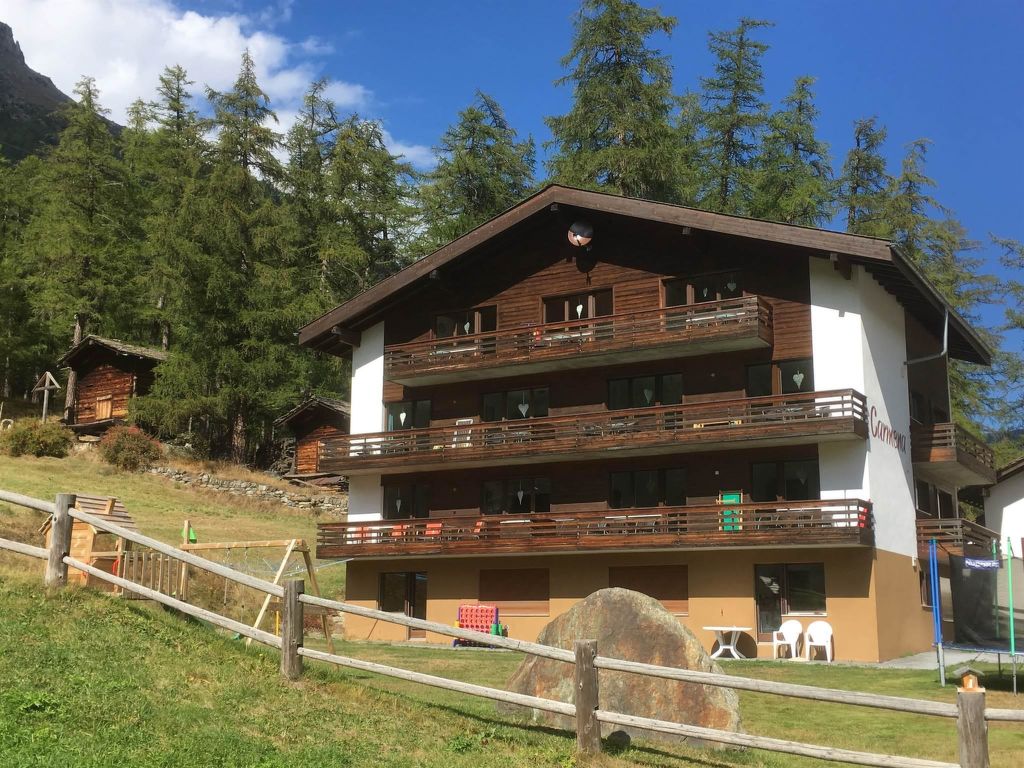 Apartments Carmena cover