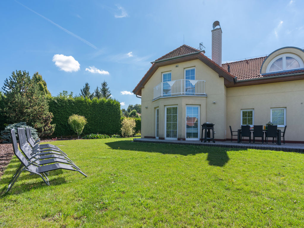 Garden & Terrace Villa
