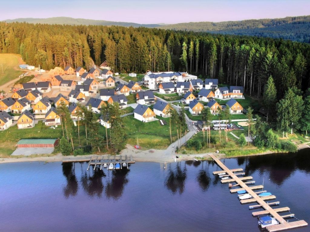 Lakeside Village 38