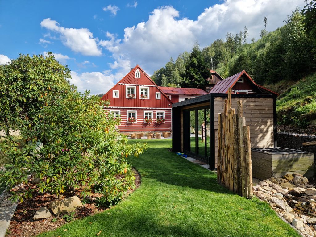 Charming Mountain Lodge & Wellness cover