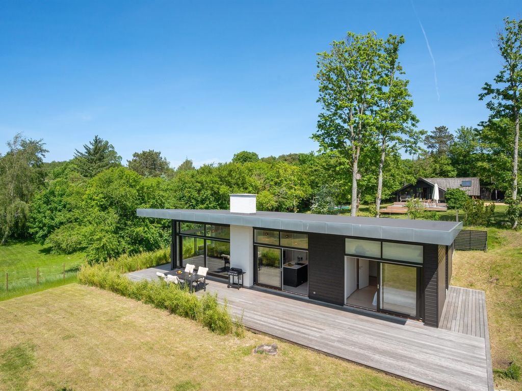 "Topenga" - 300m from the sea cover