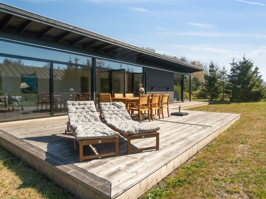 "Gonne" - 350m from the sea
