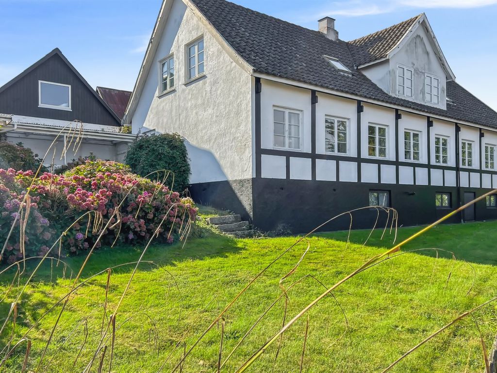 "Sjard" - 300m from the sea