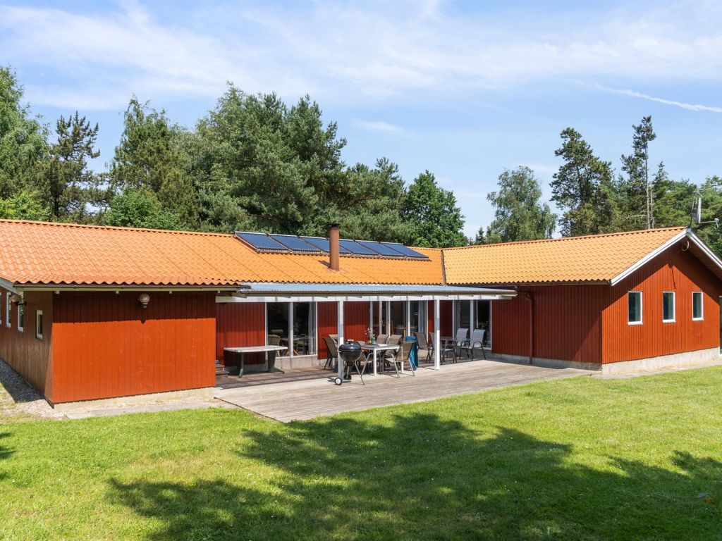 "Paulus" - 375m from the sea cover