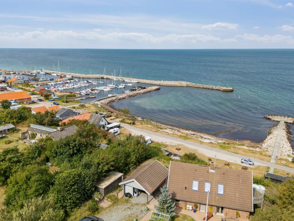 "Dzavid" - 50m from the sea cover