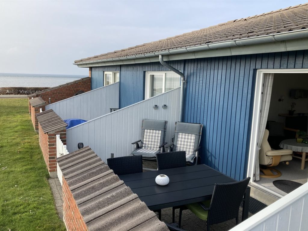 "Elevus" - 10m from the sea cover