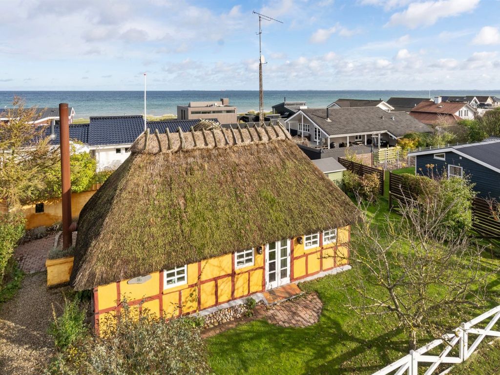 "Ethly" - 50m from the sea cover