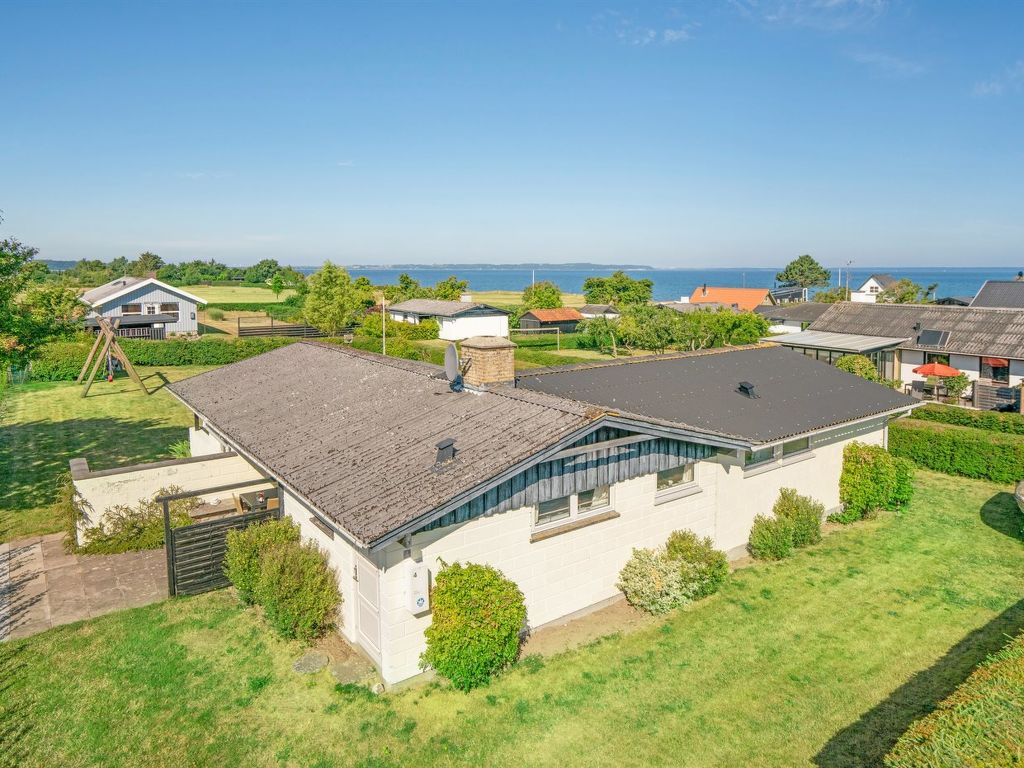 "Evald" - 200m from the sea cover