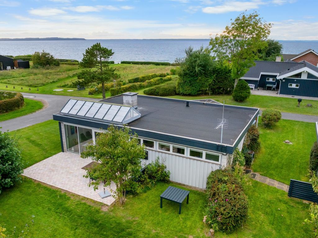 "Rikkart" - 100m from the sea cover