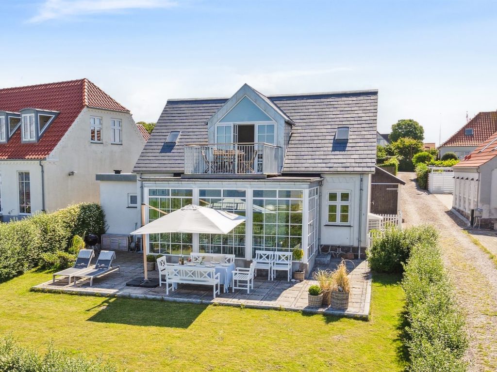 "Devis" - 75m from the sea cover