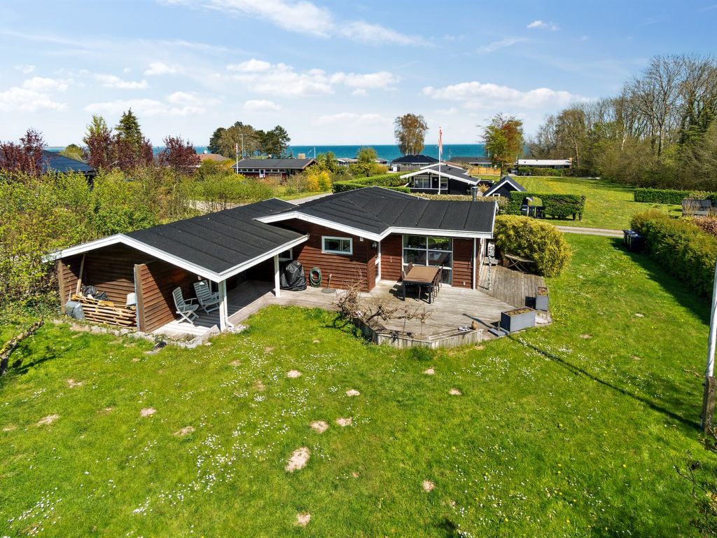 "Bjarke" - 200m from the sea cover