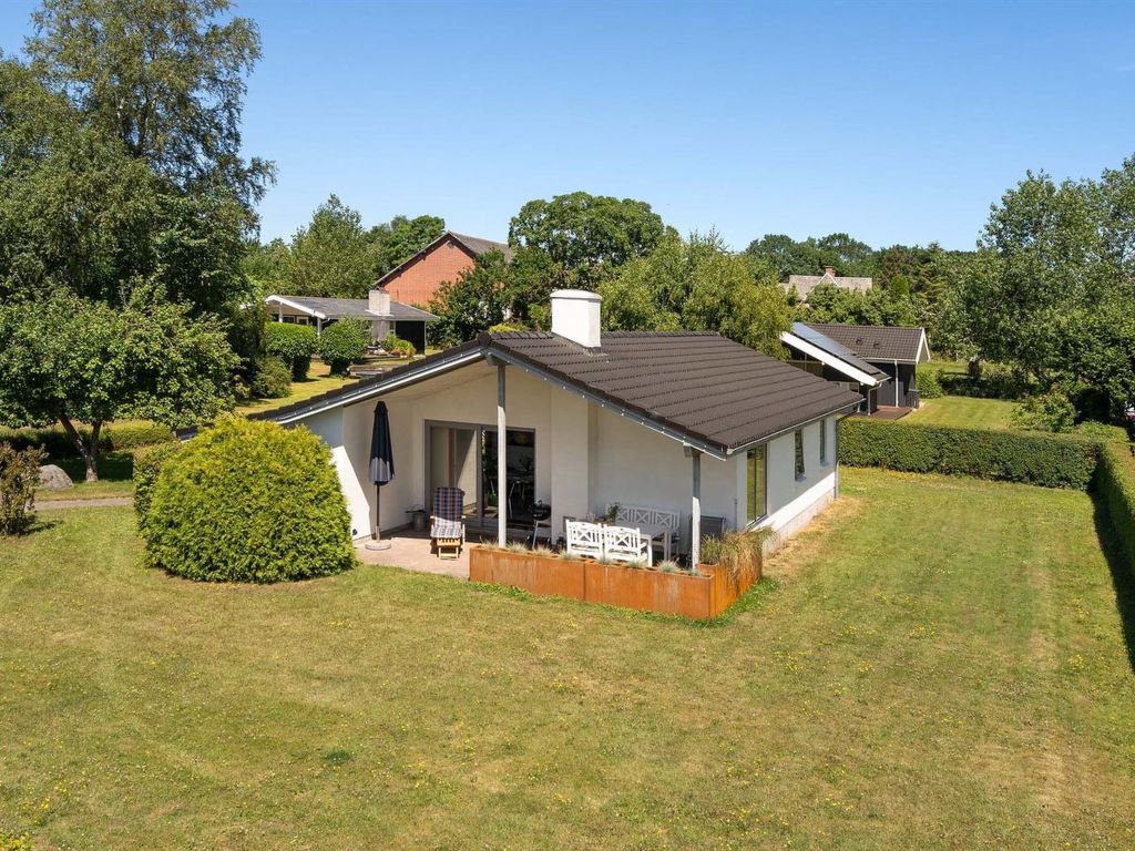 "Ilppo" - 200m from the sea cover