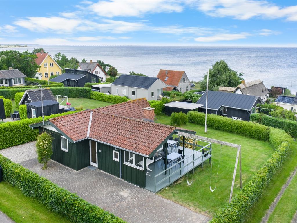 "Slava" - 75m from the sea cover