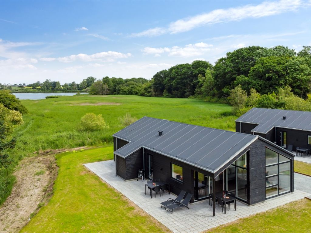 "Stygg" - 75m from the sea cover