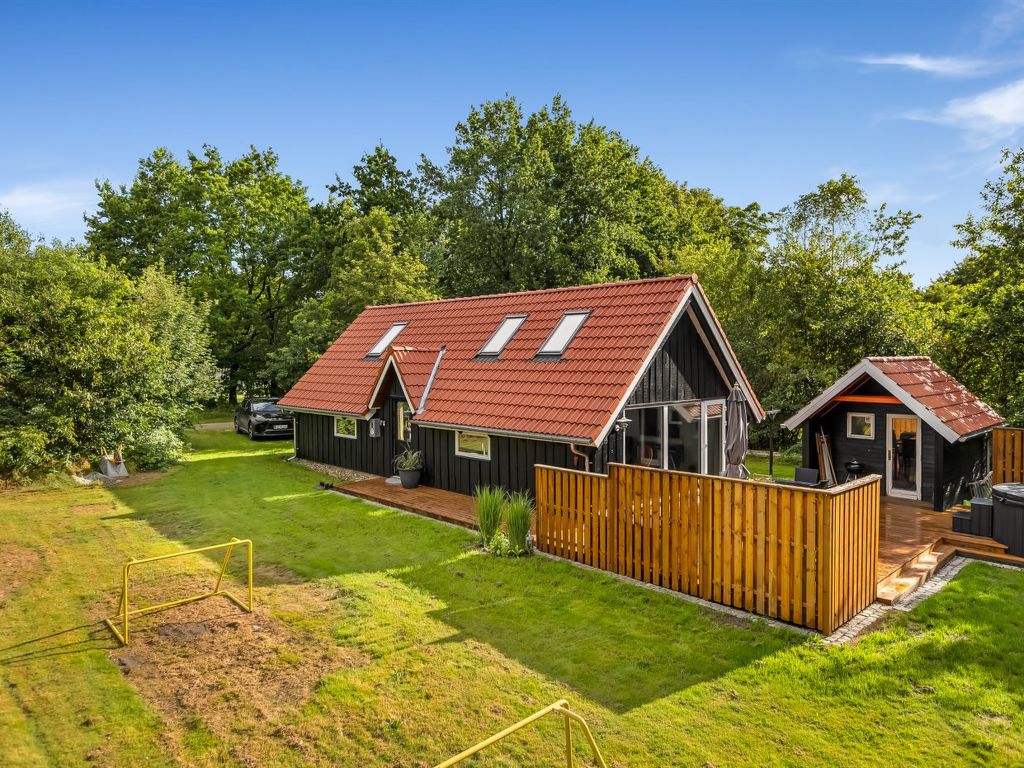 "Diderik" - 30km from the sea cover