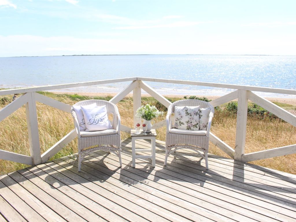 "Aarne" - 30m from the sea