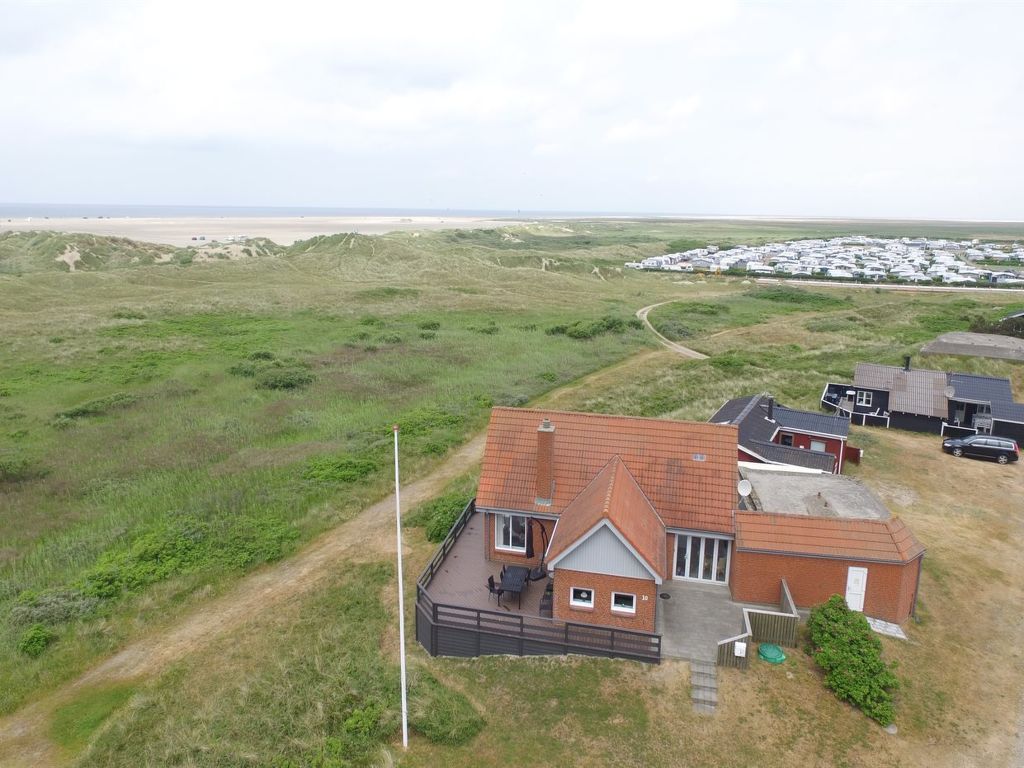 "Helfrida" - 350m from the sea cover