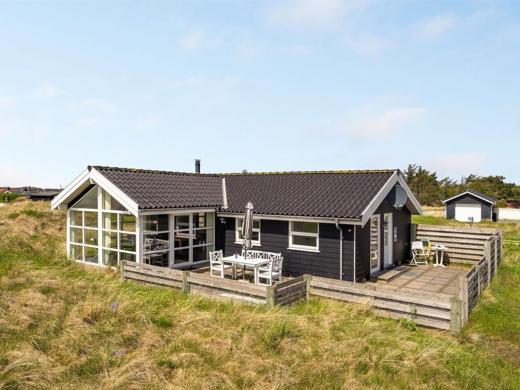 "Dreng" - 800m from the sea cover