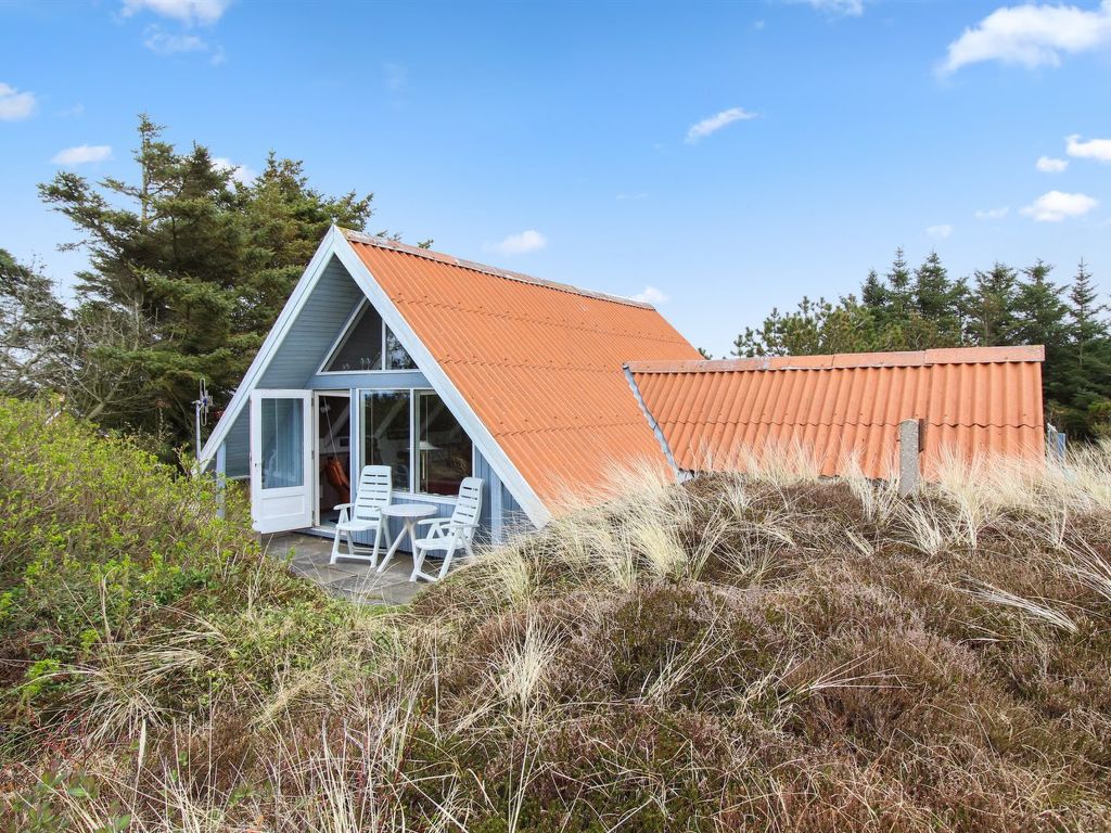 "Algonda" - 500m from the sea