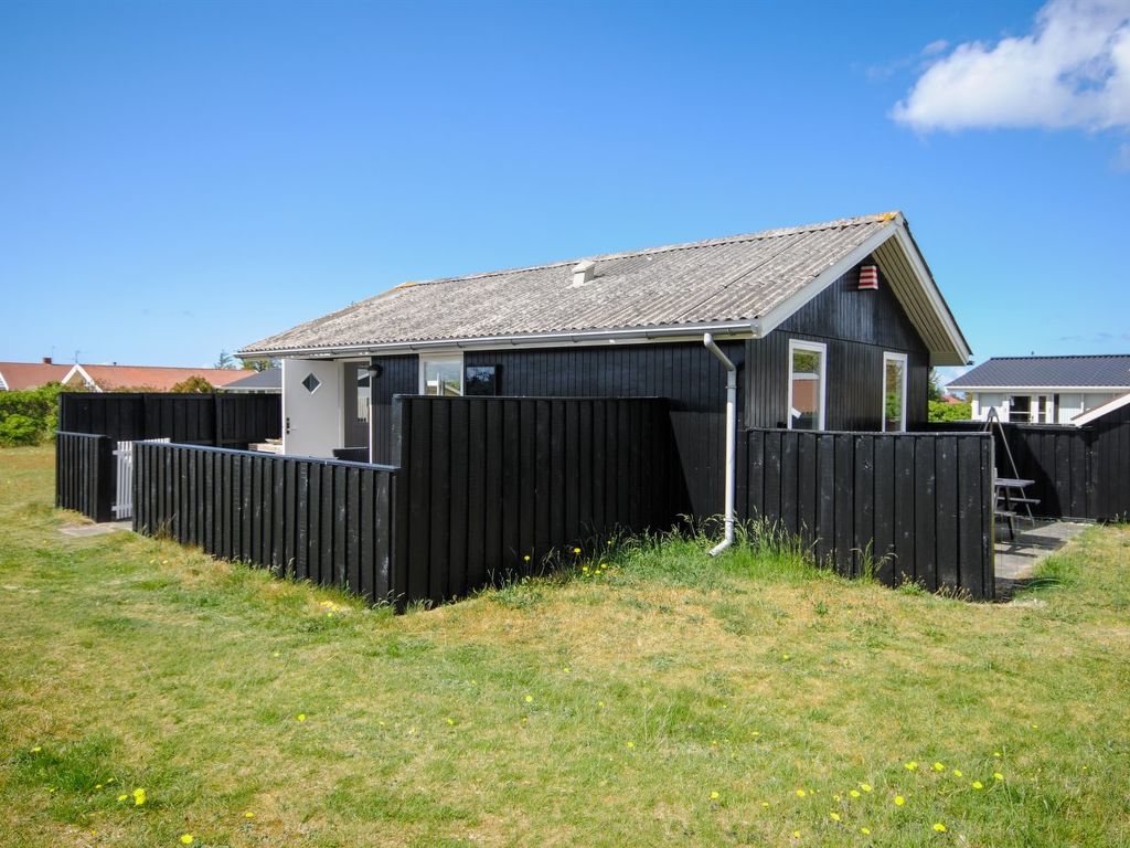 "Engelbertine" - 900m from the sea cover