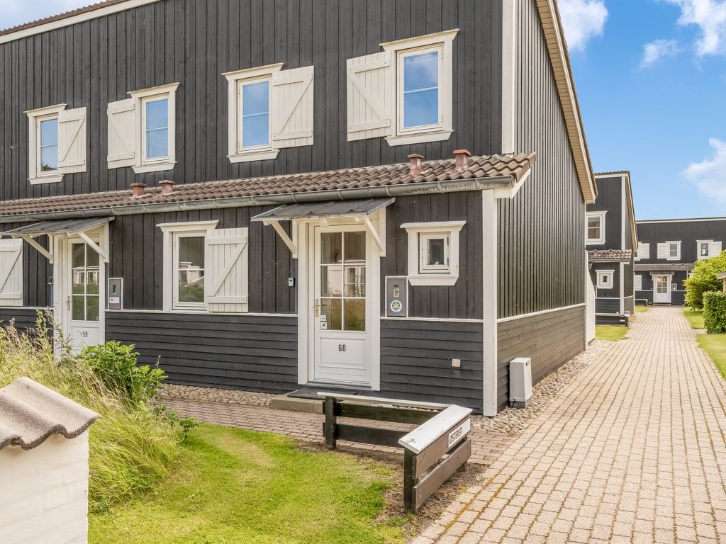 "Milly" - 150m to the fjord cover