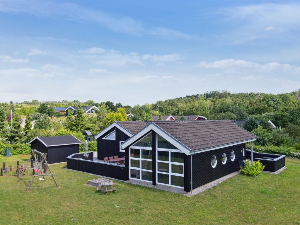"Athisl" - 800m from the sea