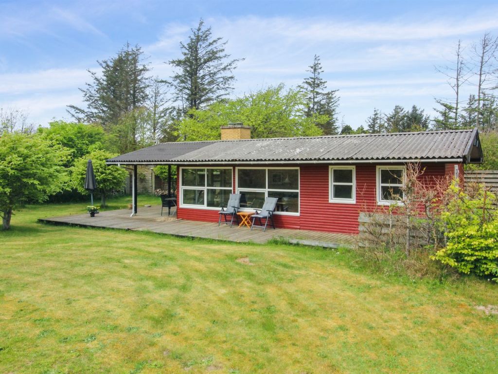"Leif" - 550m from the sea cover