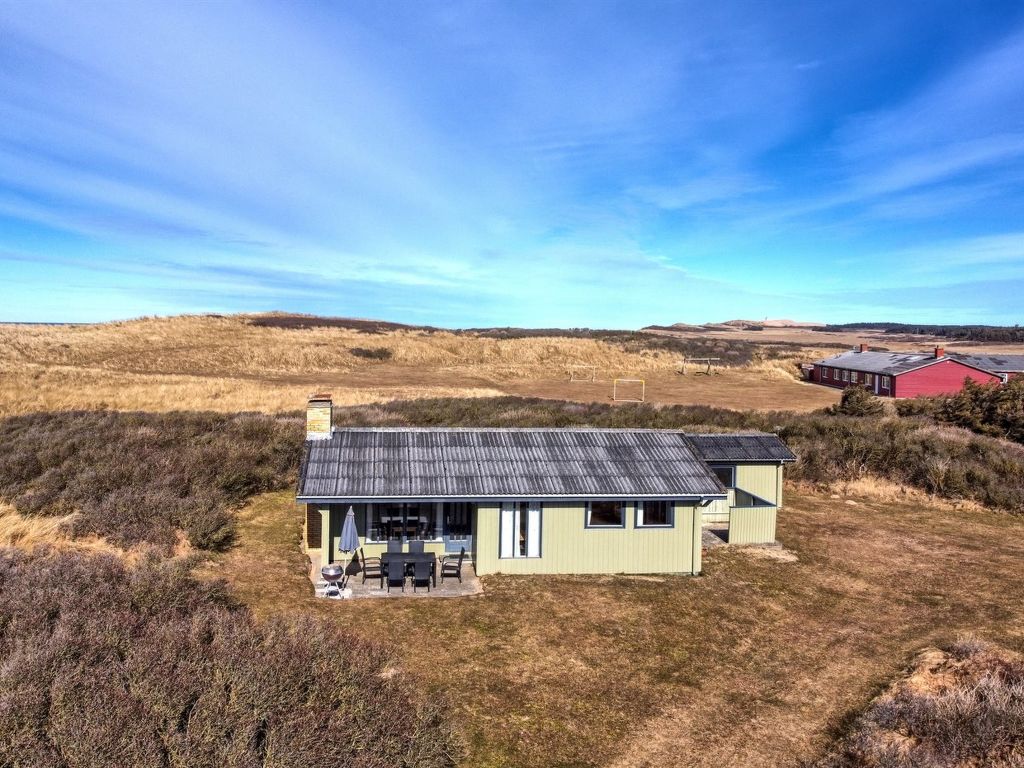 "Cathalin" - 100m from the sea cover