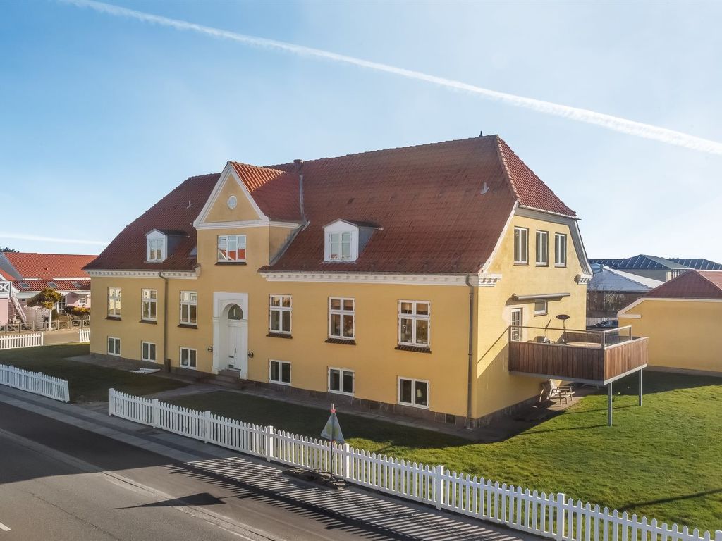 "Gerrit" - 450m from the sea cover