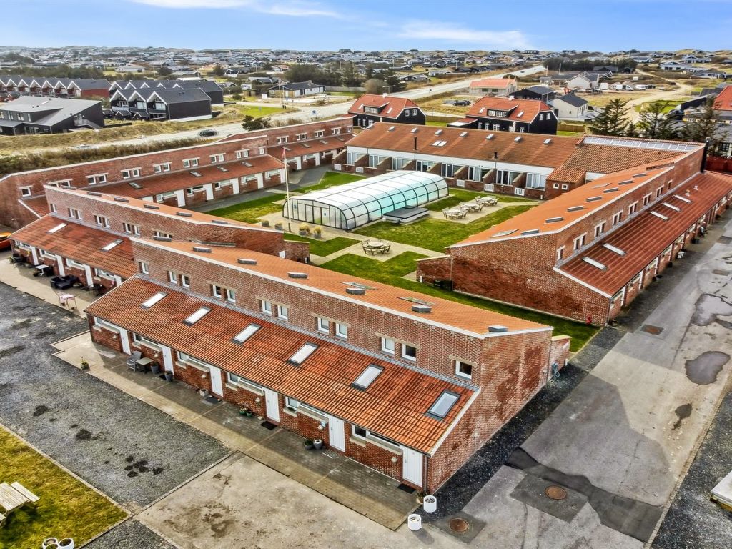 "Emiliana" - 500m from the sea cover