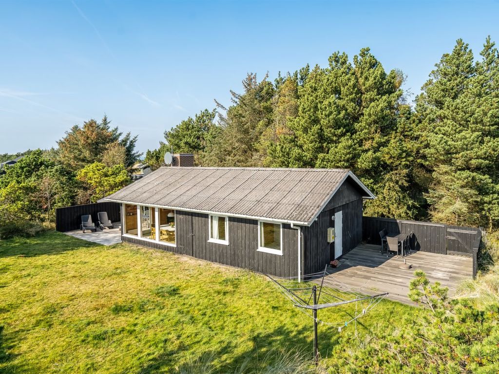 "Swenki" - 700m from the sea cover