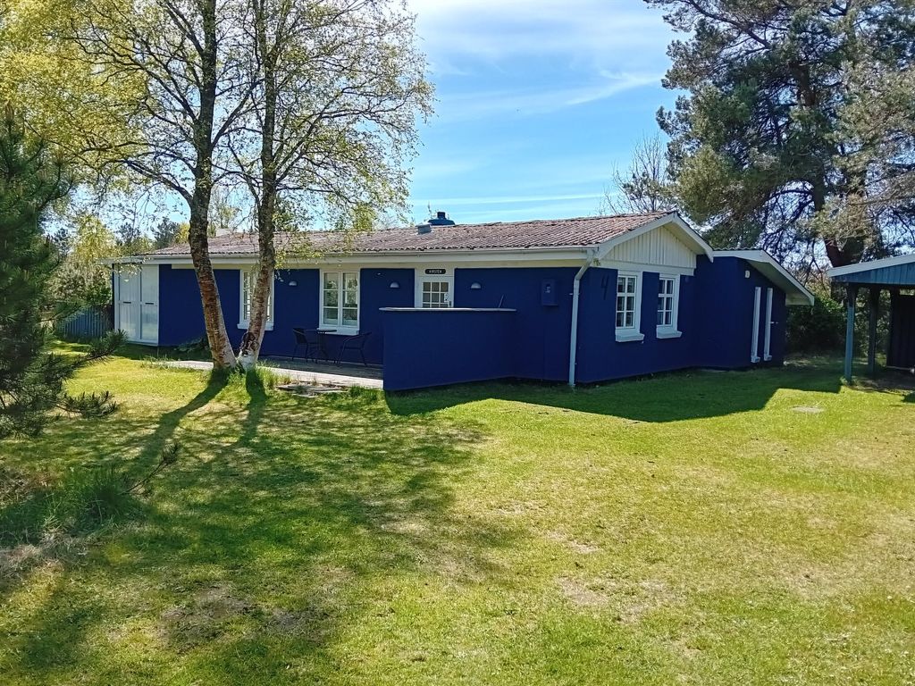 "Siggi" - 400m from the sea cover