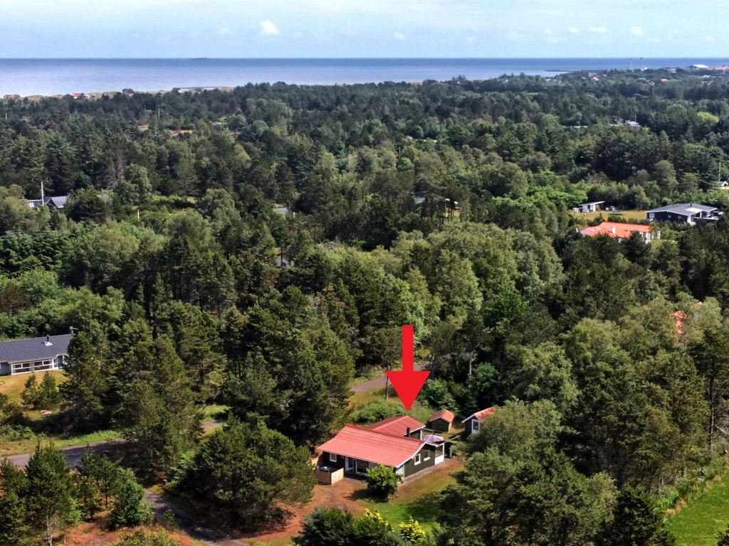 "Elmer" - 400m from the sea cover